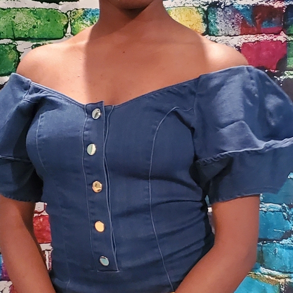 Puff Sleeve Denim Bodysuit - Picture 4 of 9